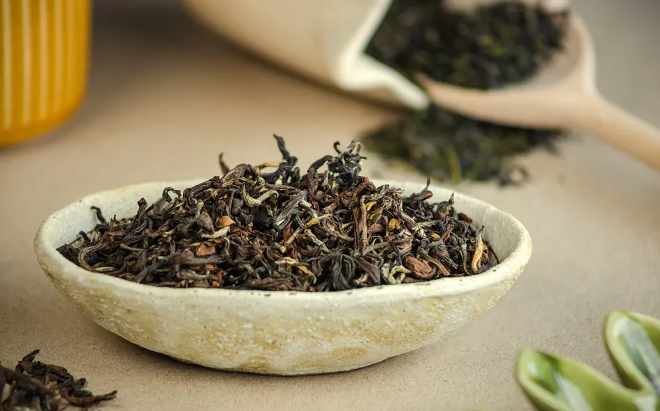 Jun Chiyabari Black - czarna herbata - nuty ziemiste i skoszonego siana